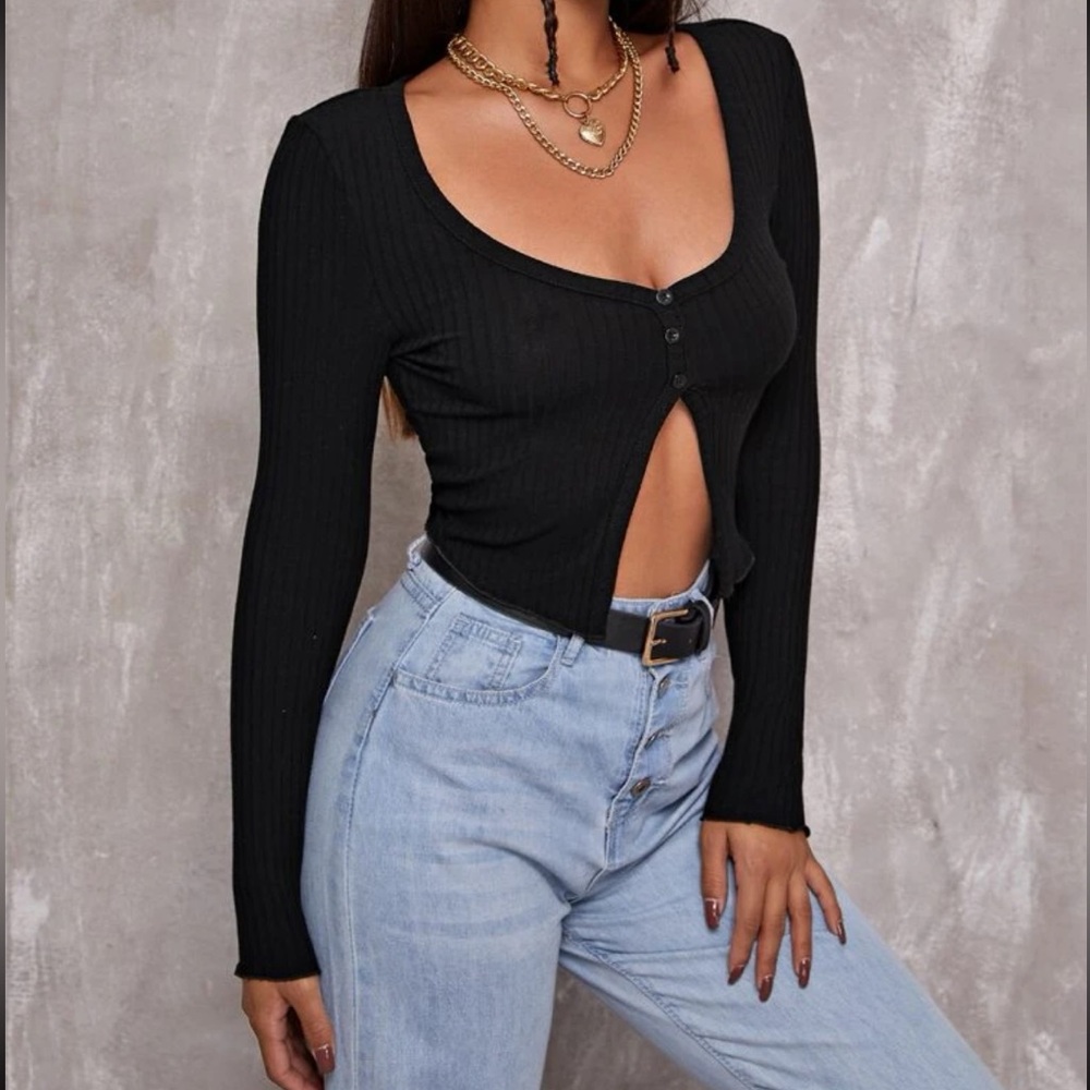 Black Ribbed Long Sleeve Crop Top